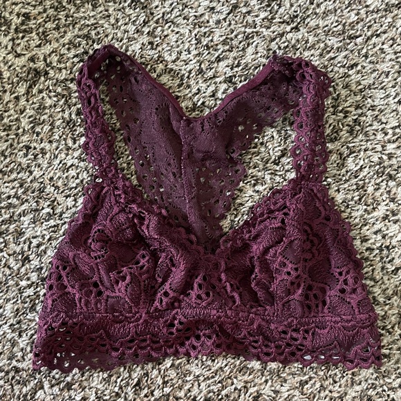 Aerie Bralette - Picture 1 of 3